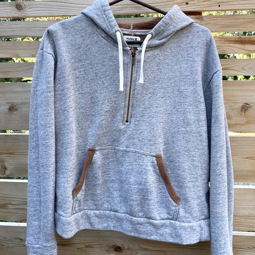 Hurley Women’s 1/4 Sweatshirt